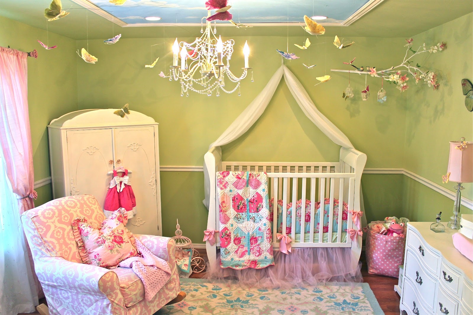 37 Cute Baby Girl Nursery Ideas For Small Rooms Nrb