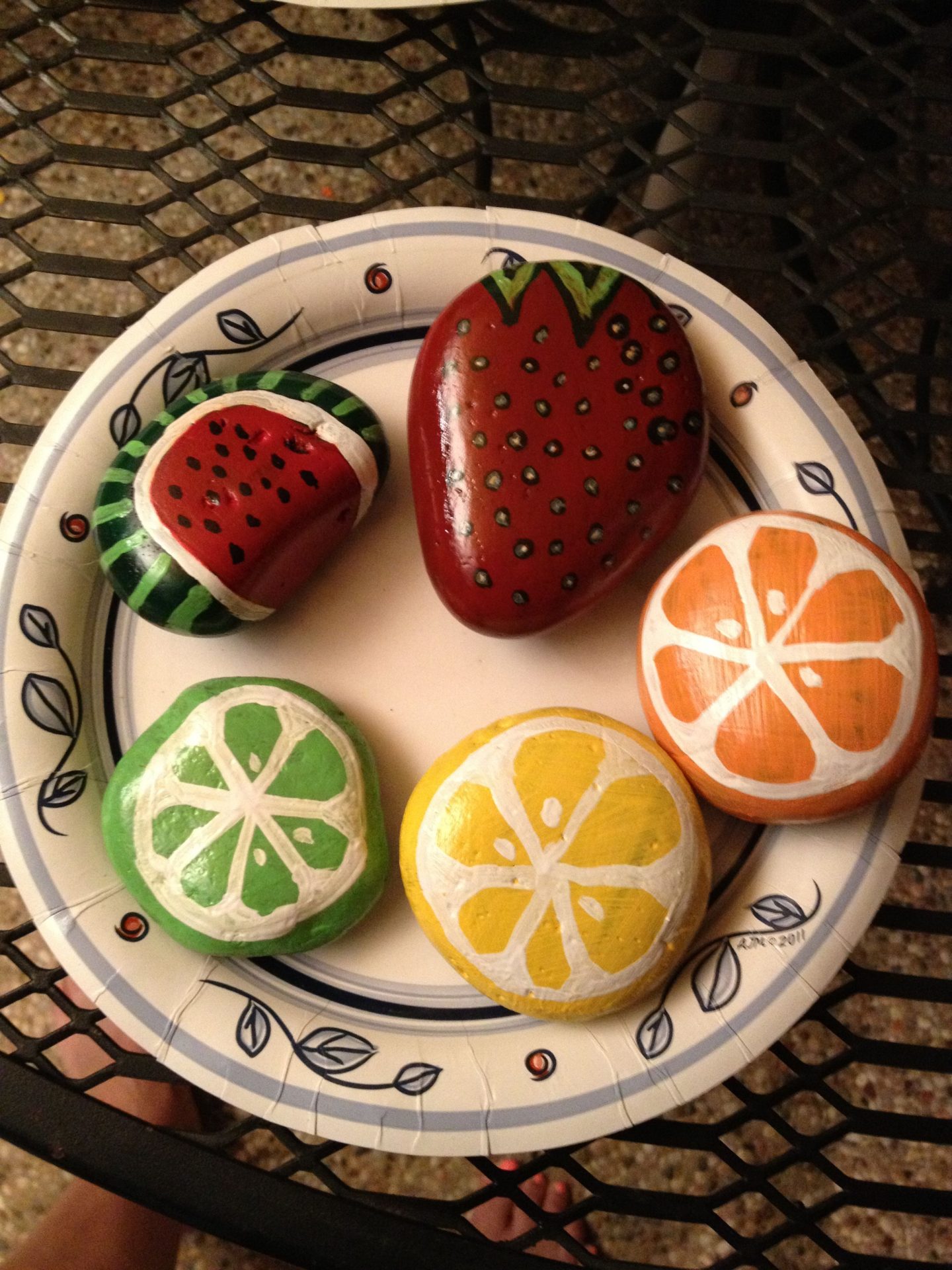 19+ Easy Rock Painting Ideas for Beginners | Cute Designs - NRB